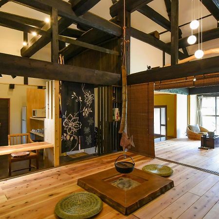 さいの郷「椛」 Casa de hóspedes Kagamino Exterior foto