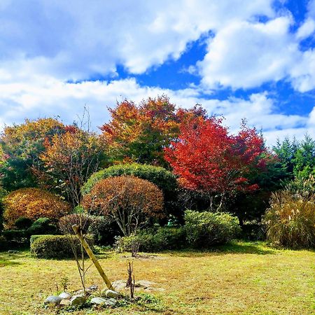 さいの郷「椛」 Casa de hóspedes Kagamino Exterior foto