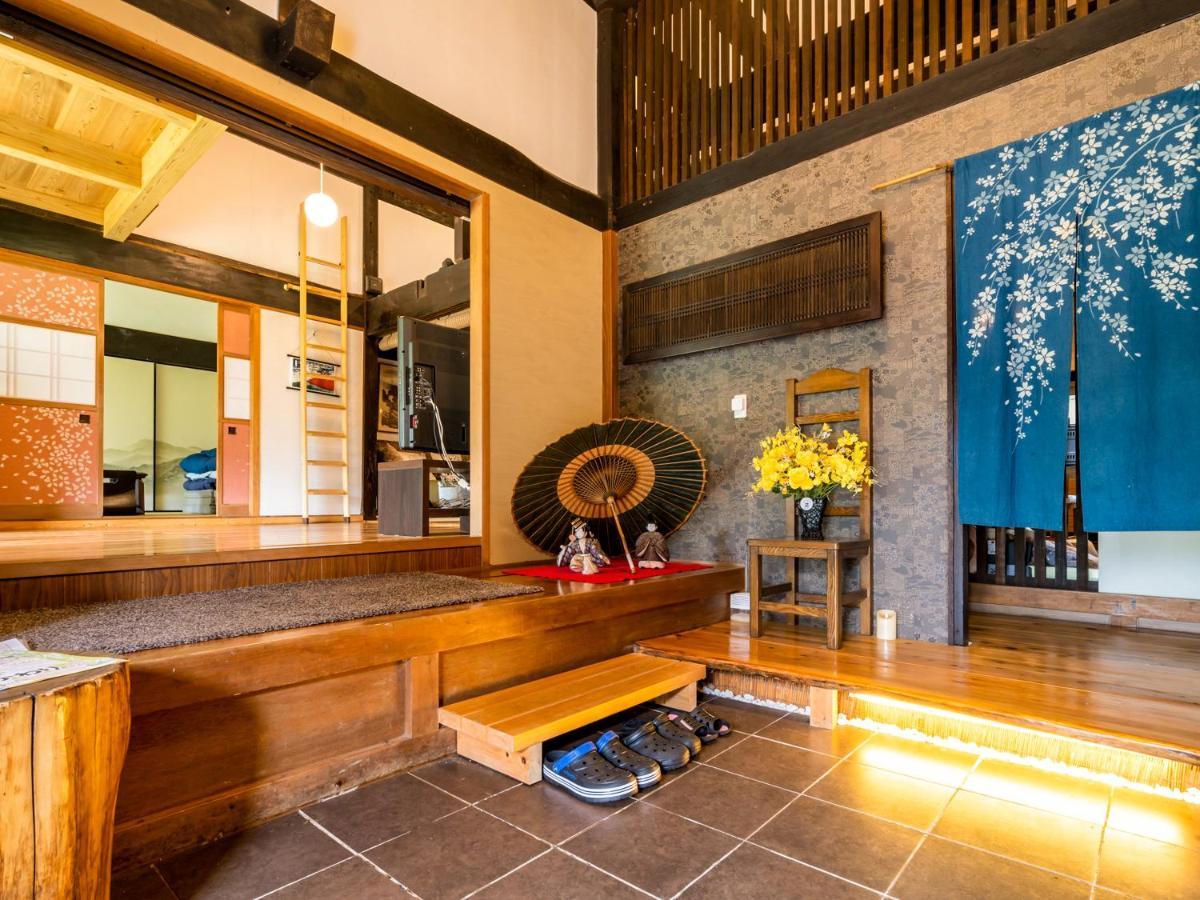さいの郷「椛」 Casa de hóspedes Kagamino Exterior foto
