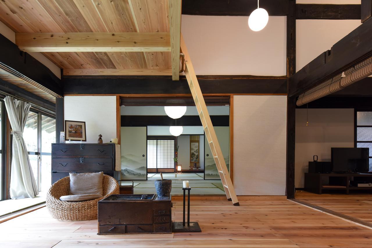 さいの郷「椛」 Casa de hóspedes Kagamino Exterior foto